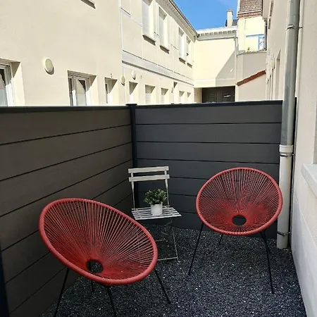 Le Sacre - Centre - Cour Privative - Parking Apartment *