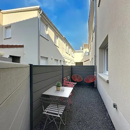Le Sacre - Centre - Cour Privative - Parking Apartment