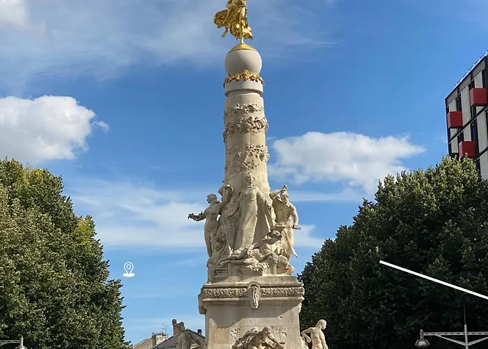Le Sacre - Centre - Cour Privative - Parking Reims