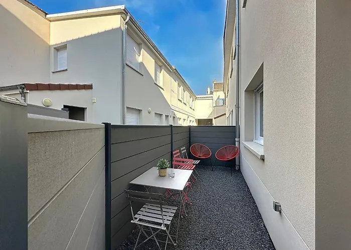 Le Sacre - Centre - Cour Privative - Parking Apartment