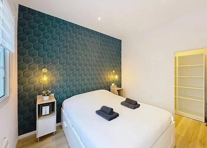 Le Sacre - Centre - Cour Privative - Parking Apartment *