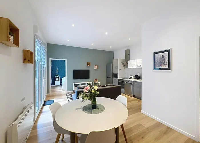 Le Sacre - Centre - Cour Privative - Parking Apartment